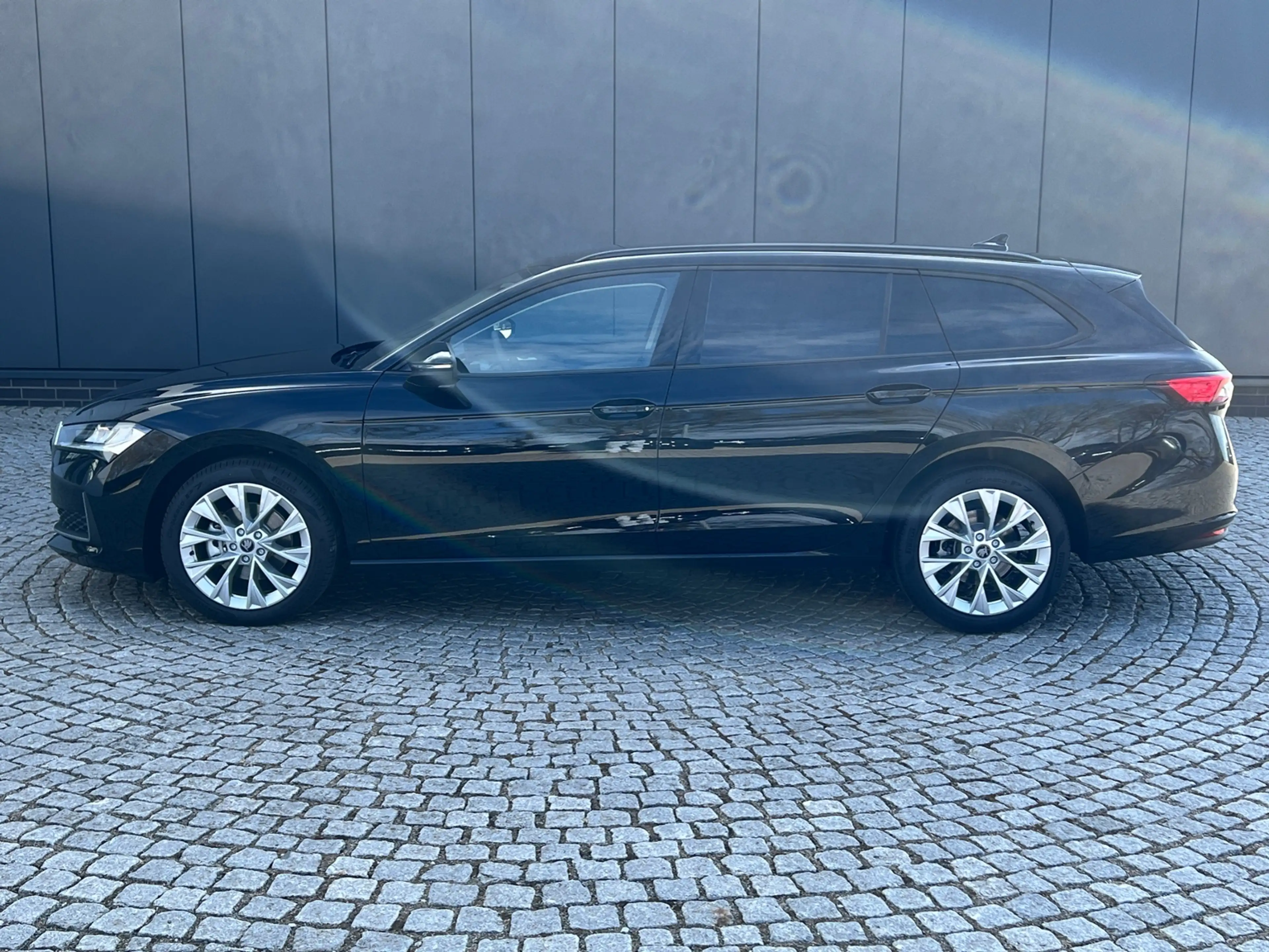 Skoda Superb Combi Selection 2.0 TDI DSG *AHK, Navi, 19" LM-Fe — photo 4
