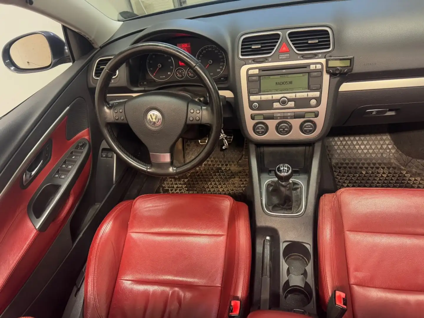 Volkswagen Eos 2.0-16v FSI LEER CABRIO RIJDT GOED NAP Szürke - 2