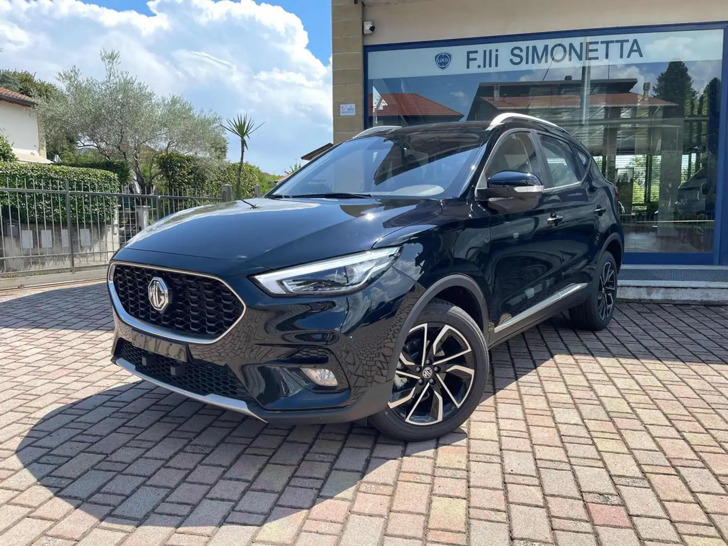 MG ZS Classic 1.5 VTi-tech Luxury - KM0 Negro - 1