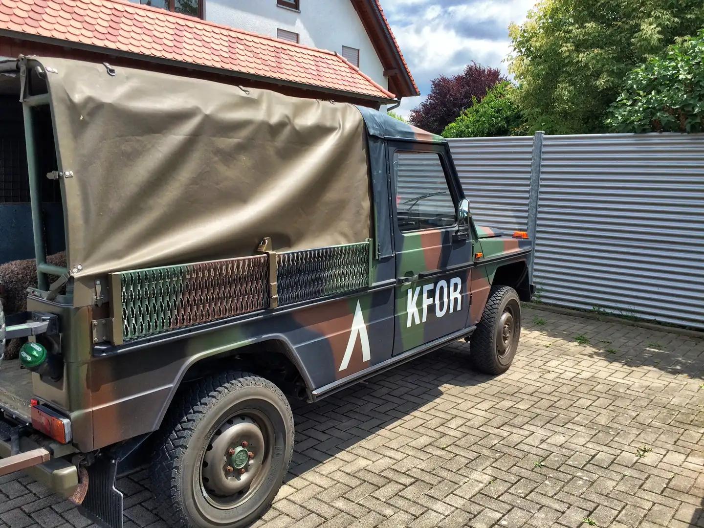 Mercedes-Benz G 230 - 1