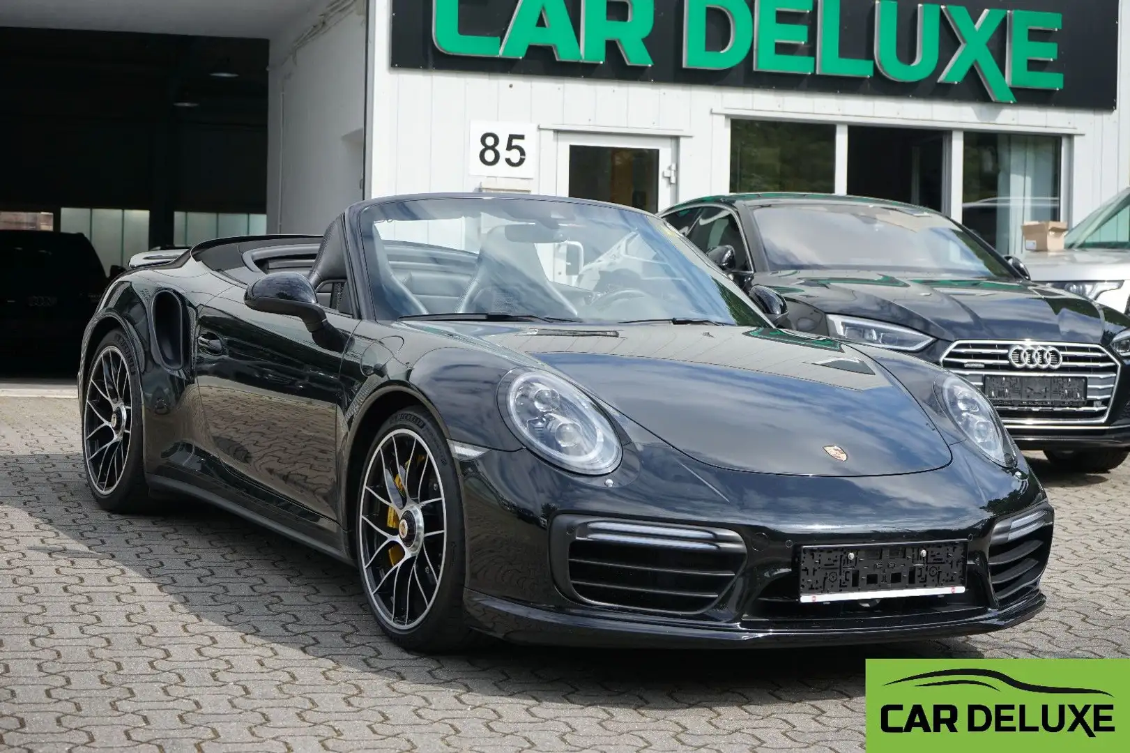 Porsche 991 Turbo S Cabriolet 640PS*SCHALENSITZ*ACC*K-GO Schwarz - 1