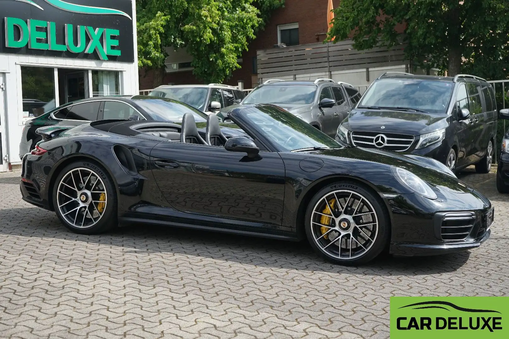 Porsche 991 Turbo S Cabriolet 640PS*SCHALENSITZ*ACC*K-GO Schwarz - 2