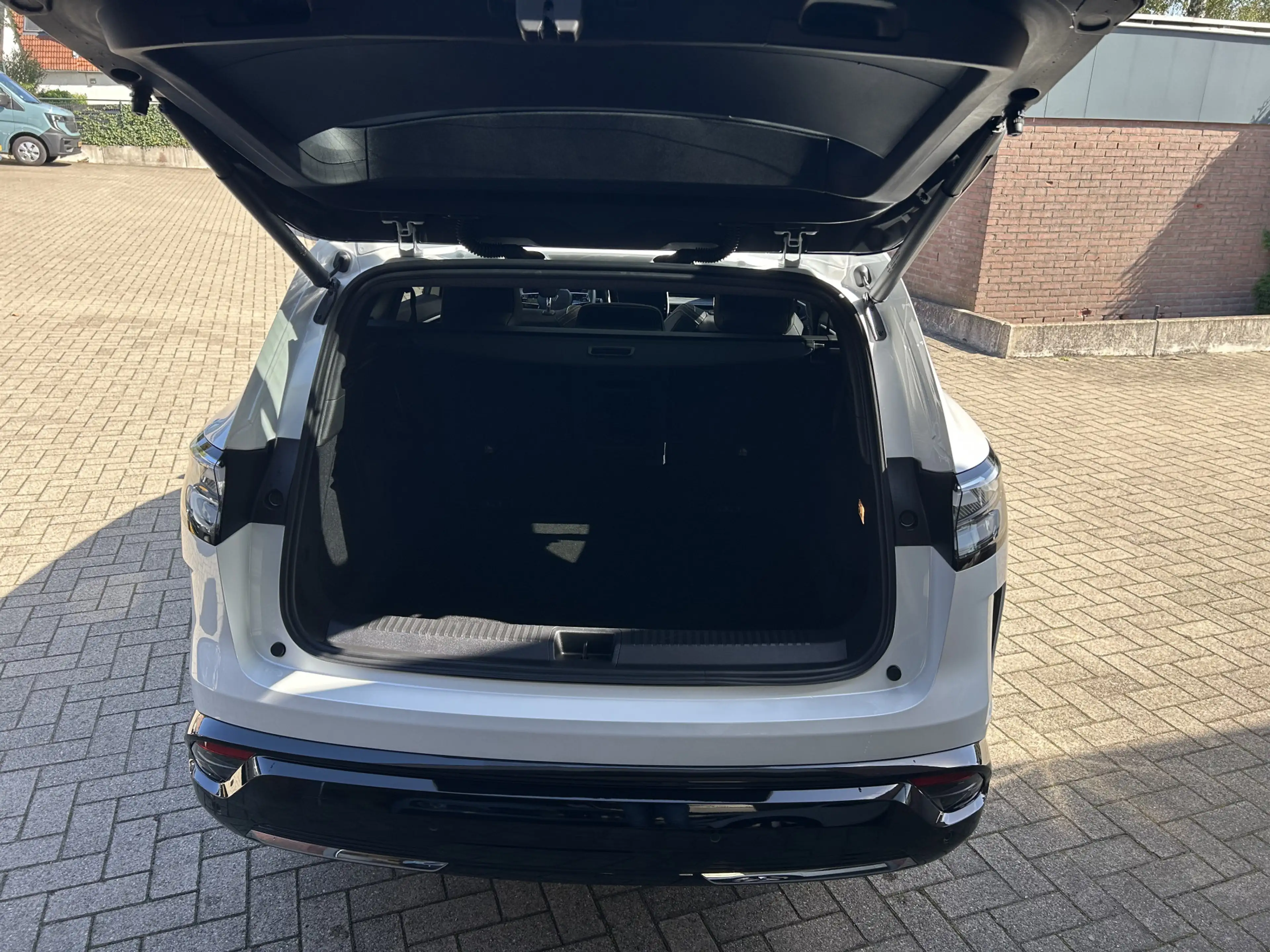 Renault Espace E-Tech full hybrid 200 iconic 5p. — photo 8