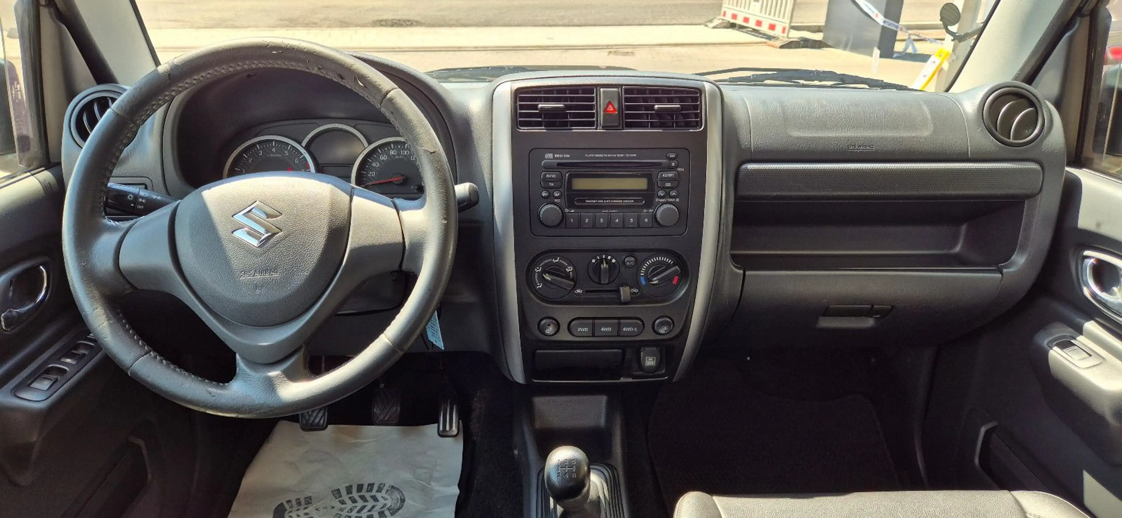 Suzuki Jimny 1.3 4WD Style — photo 8