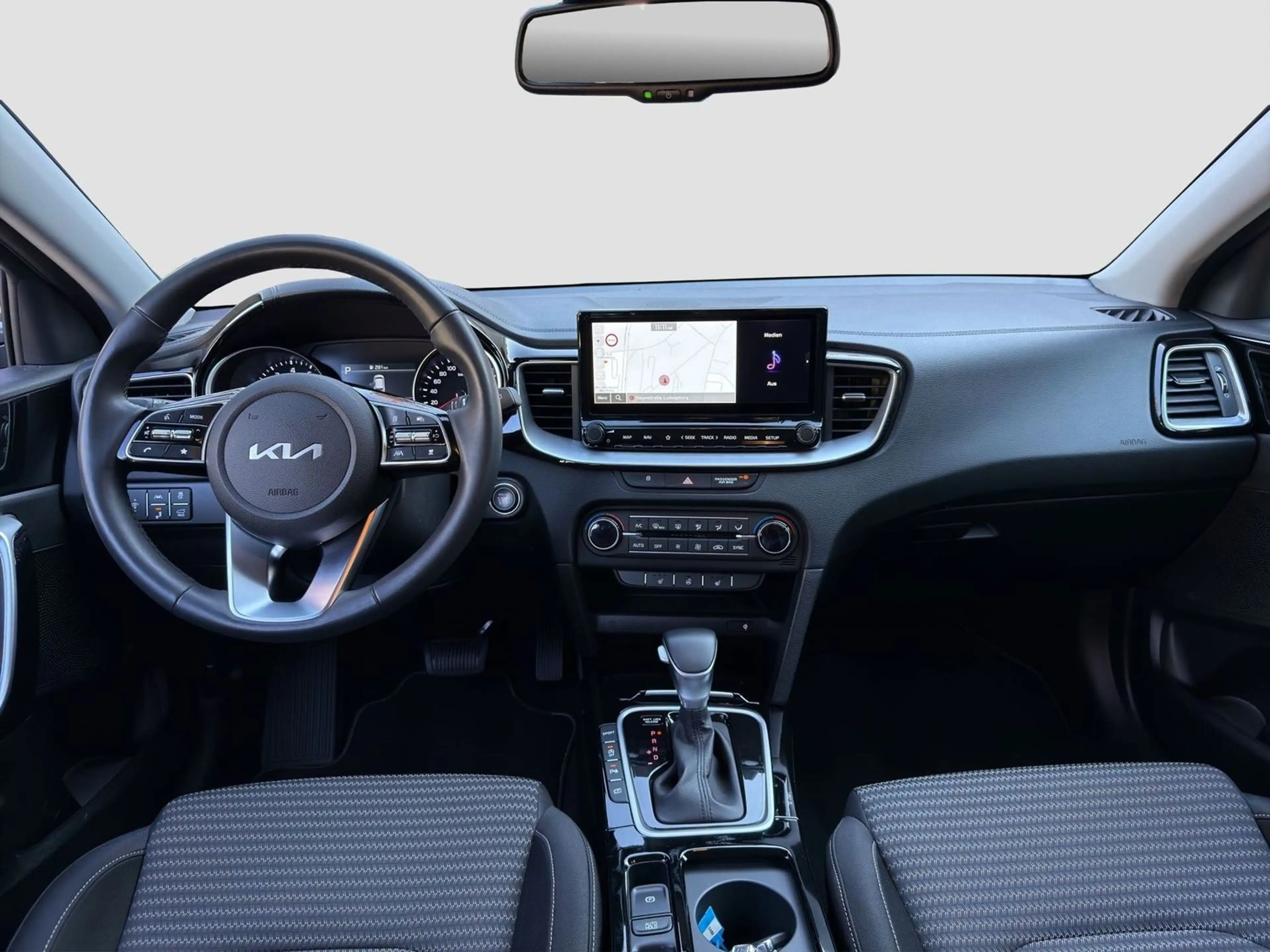 Kia Ceed SW / cee'd SW Automatik Navi ACC LED JBL PDC — photo 11
