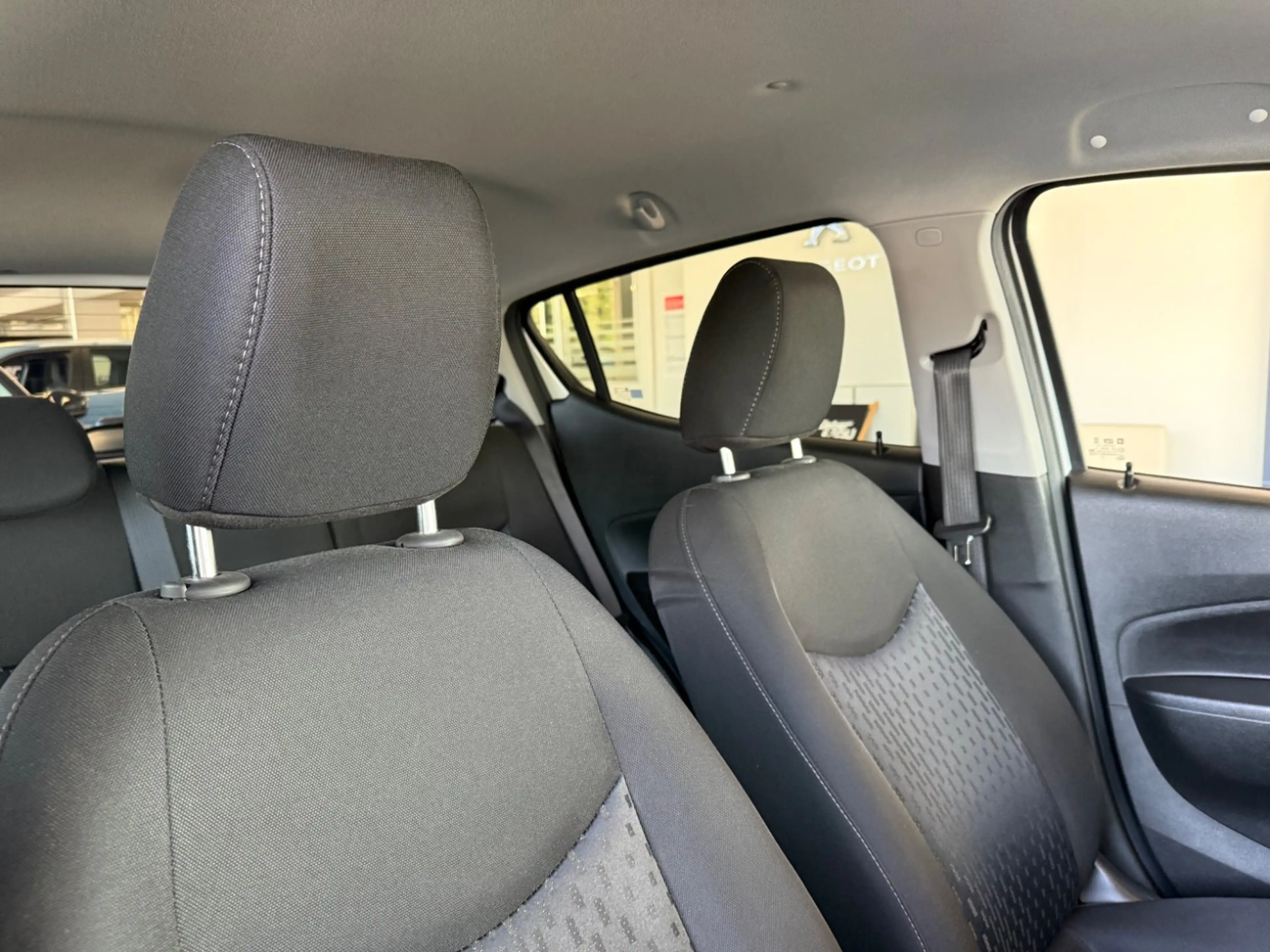 Opel Karl 1.0 Rocks CarPlay*Tempomat*Sitzheizung vorne — photo 13