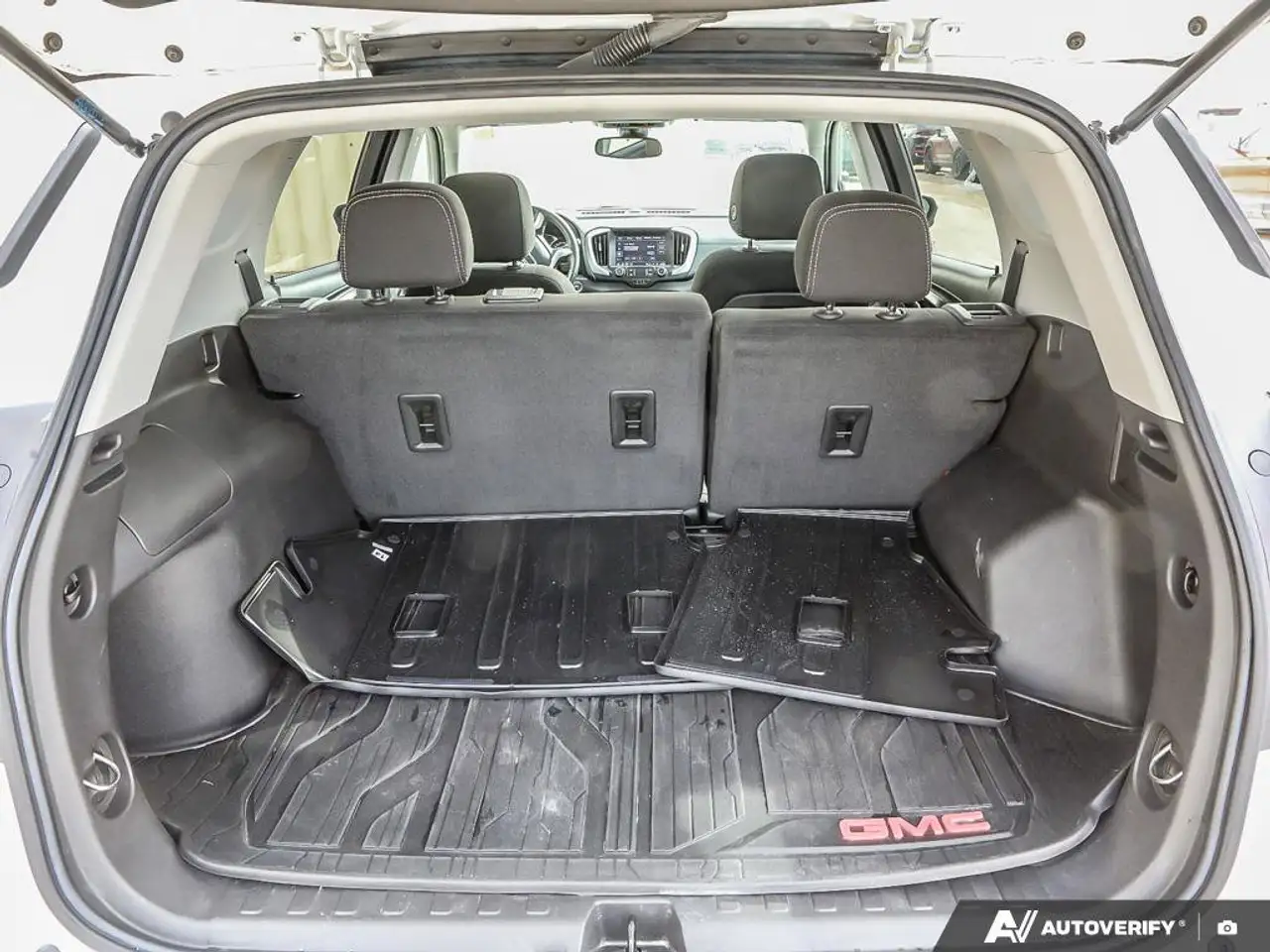 GMC Terrain снимка GMC Terrain