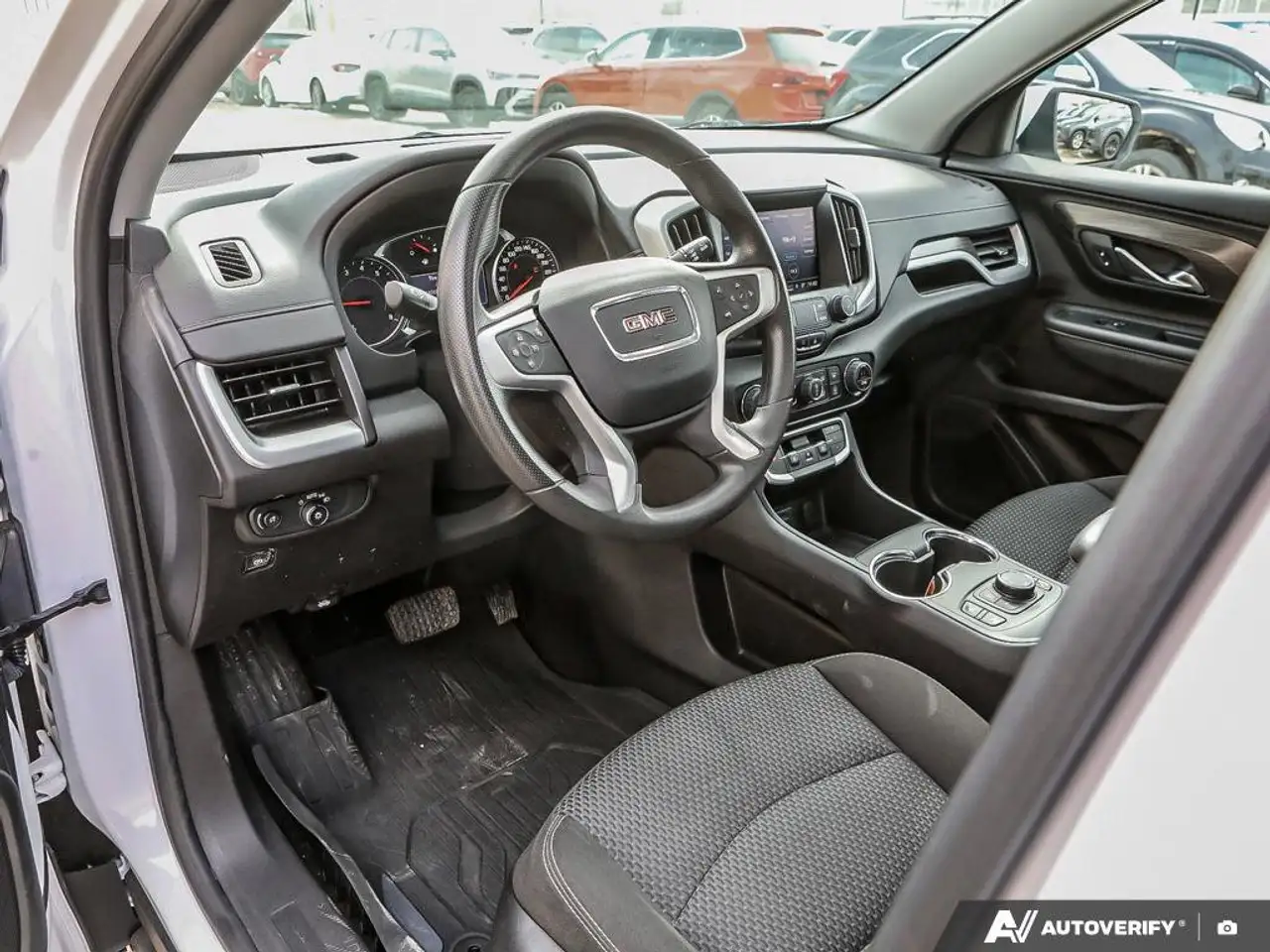 GMC Terrain снимка GMC Terrain