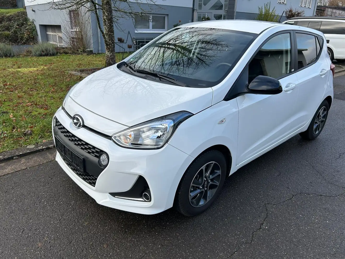 Hyundai i10 YES! Білий - 1