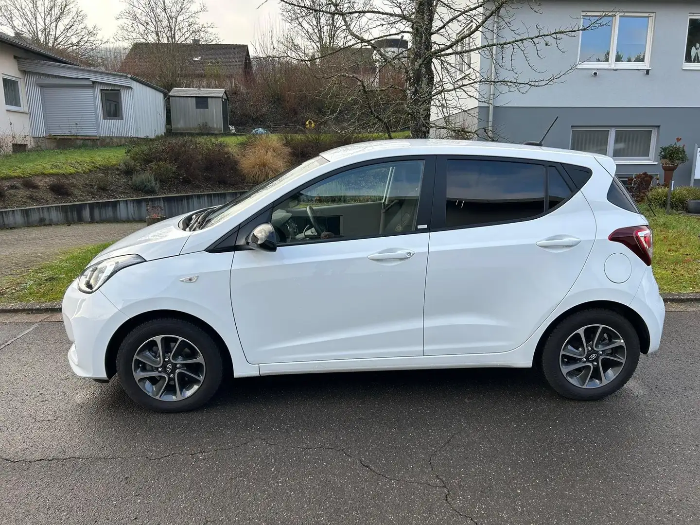 Hyundai i10 YES! Білий - 2