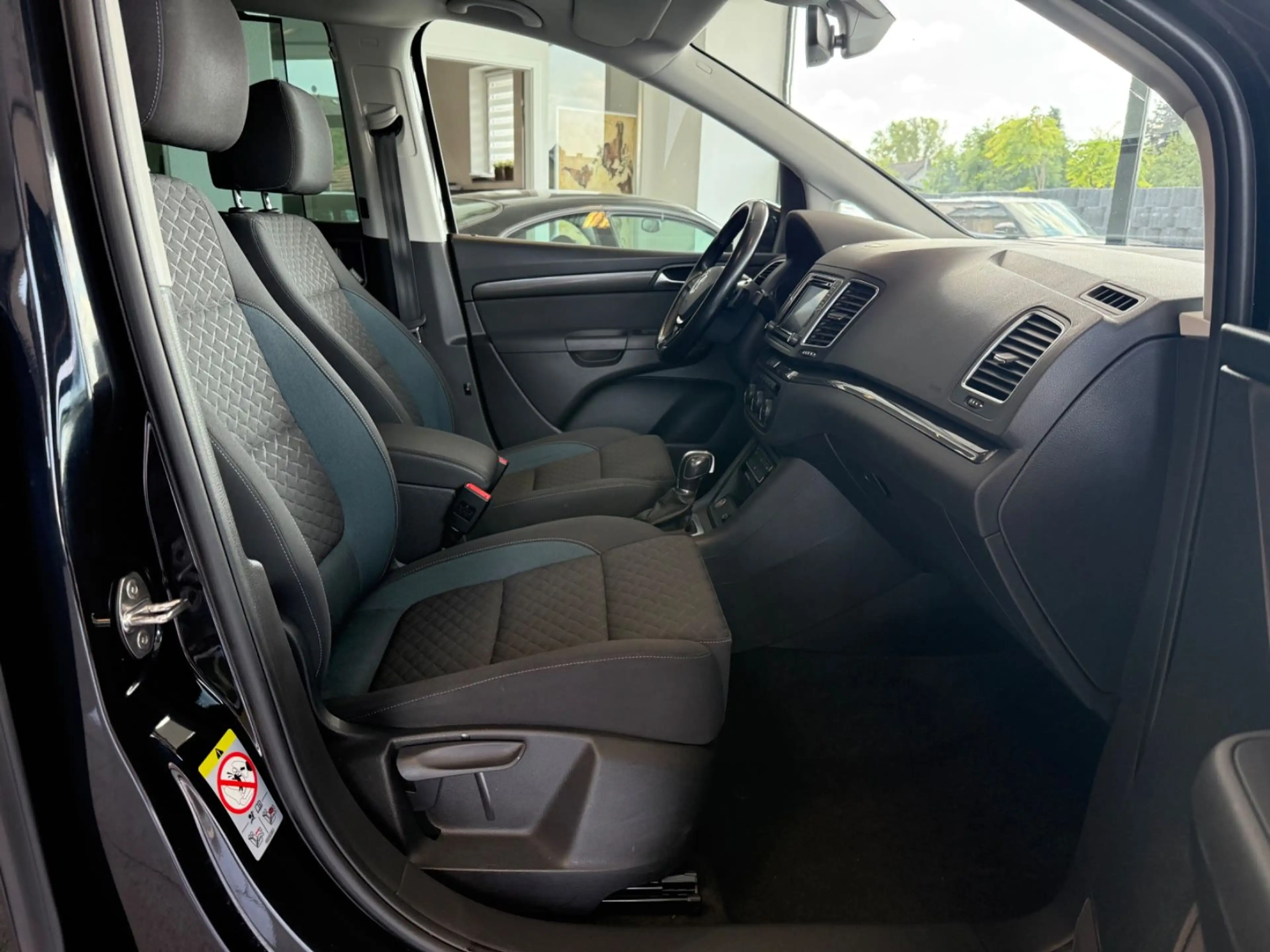 Volkswagen Sharan 2.0 TDI IQ.DRIVE Standheiz. Navi ACC AHK — photo 14
