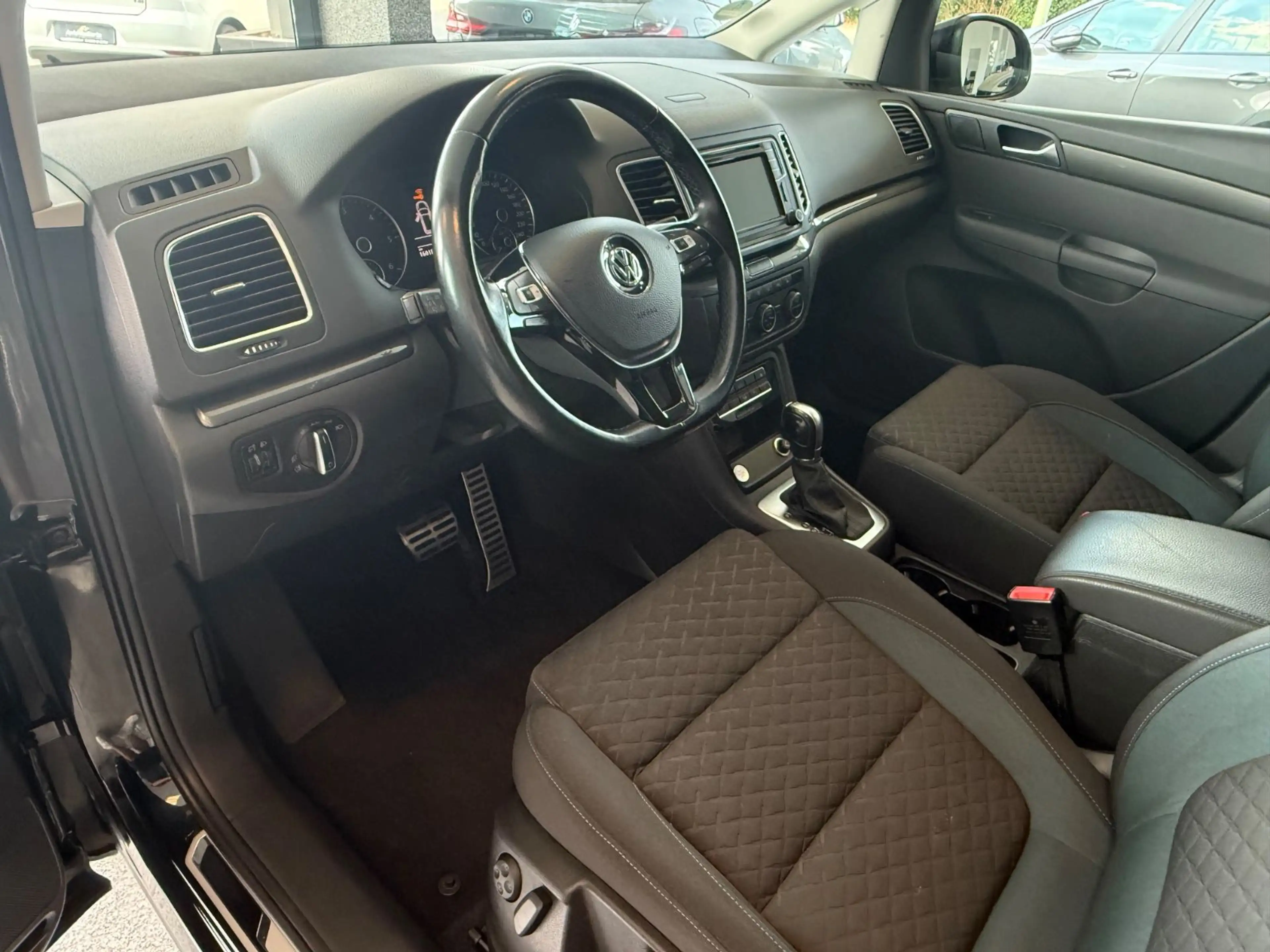 Volkswagen Sharan 2.0 TDI IQ.DRIVE Standheiz. Navi ACC AHK — photo 11