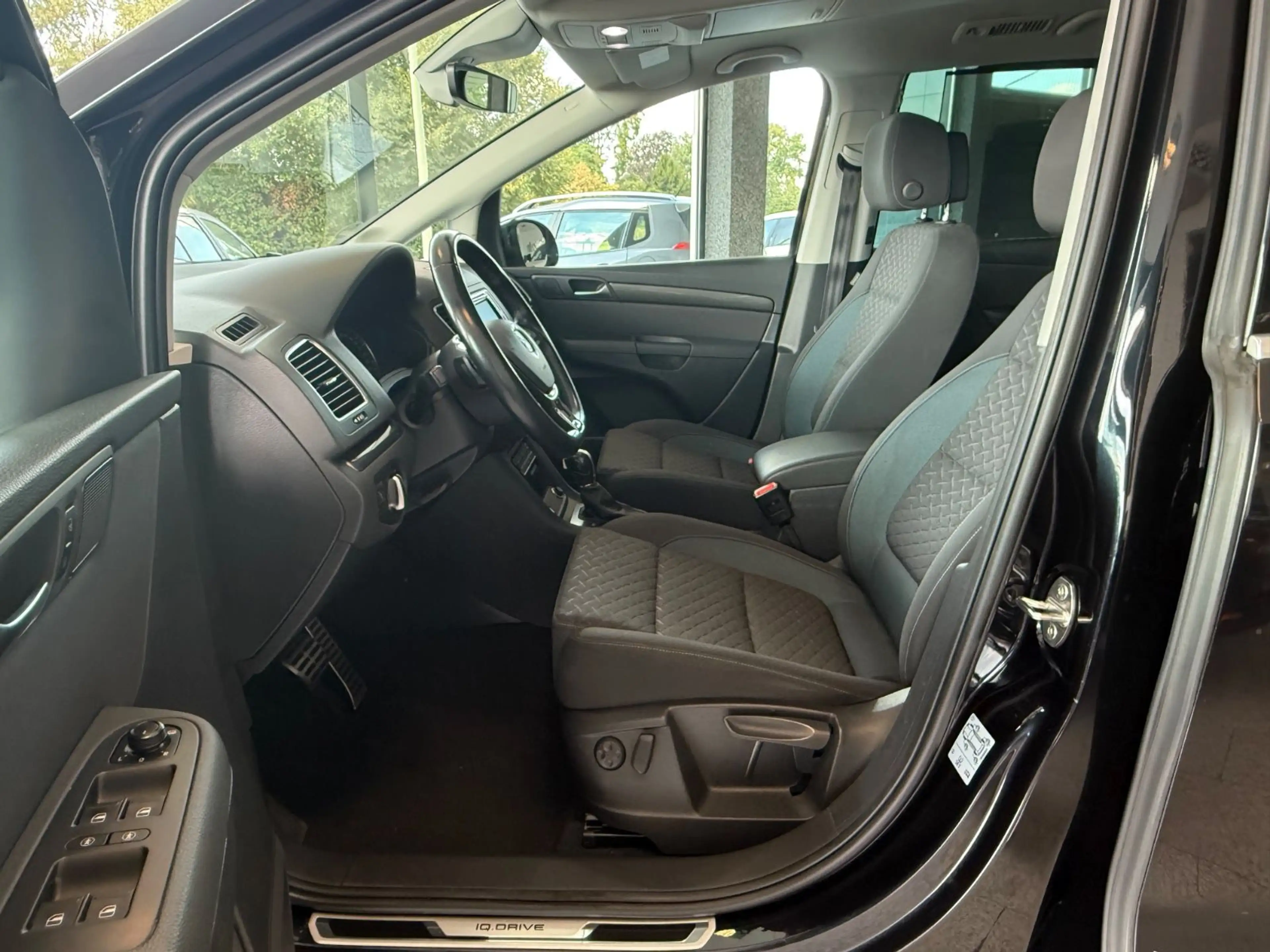 Volkswagen Sharan 2.0 TDI IQ.DRIVE Standheiz. Navi ACC AHK — photo 3