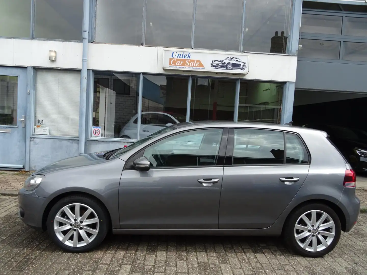 Volkswagen Golf 1.4 TSI Highline Gris - 2