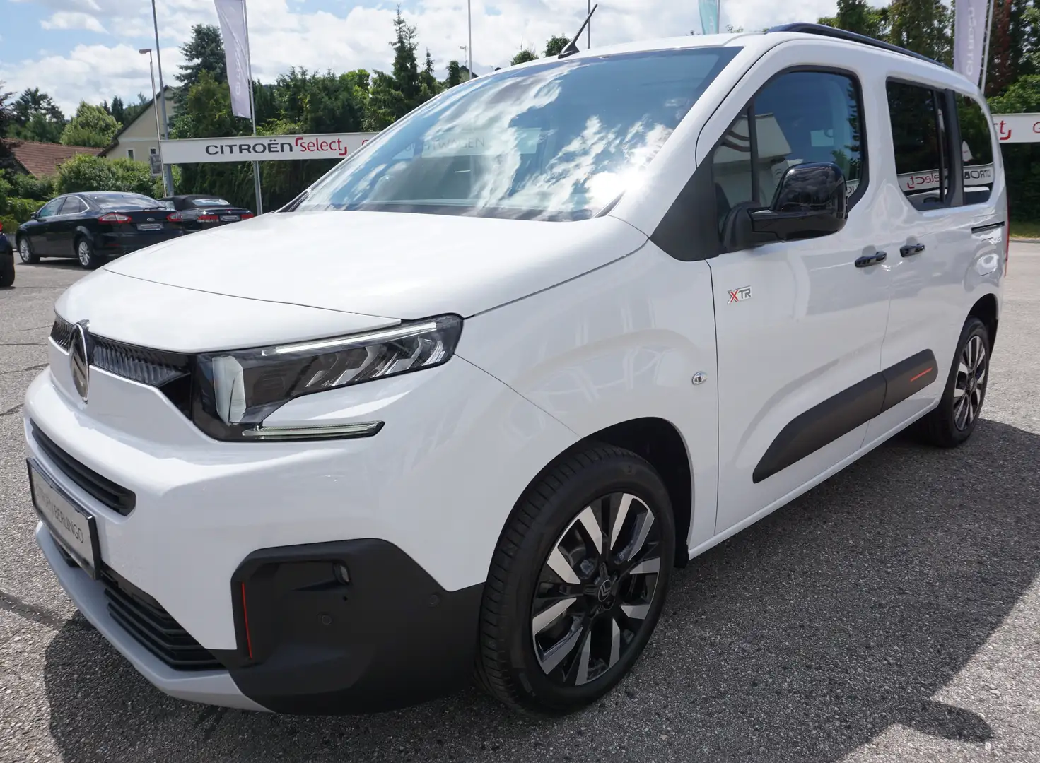 Citroen Berlingo BlueHDi 130 EAT XTR M Blanc - 1