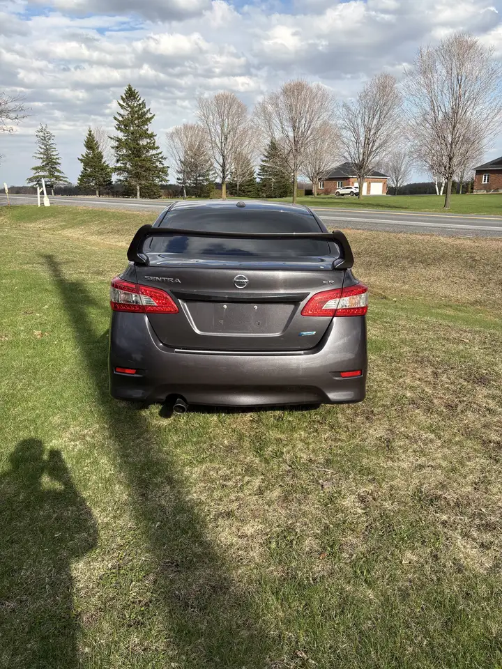Nissan Sentra снимка Nissan Sentra