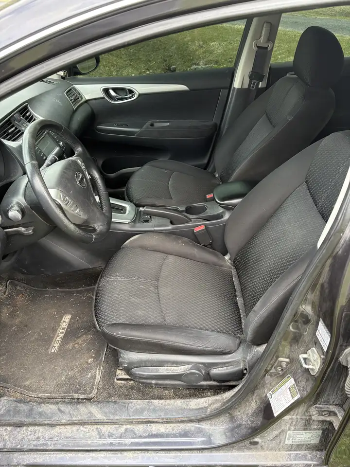 Nissan Sentra снимка Nissan Sentra