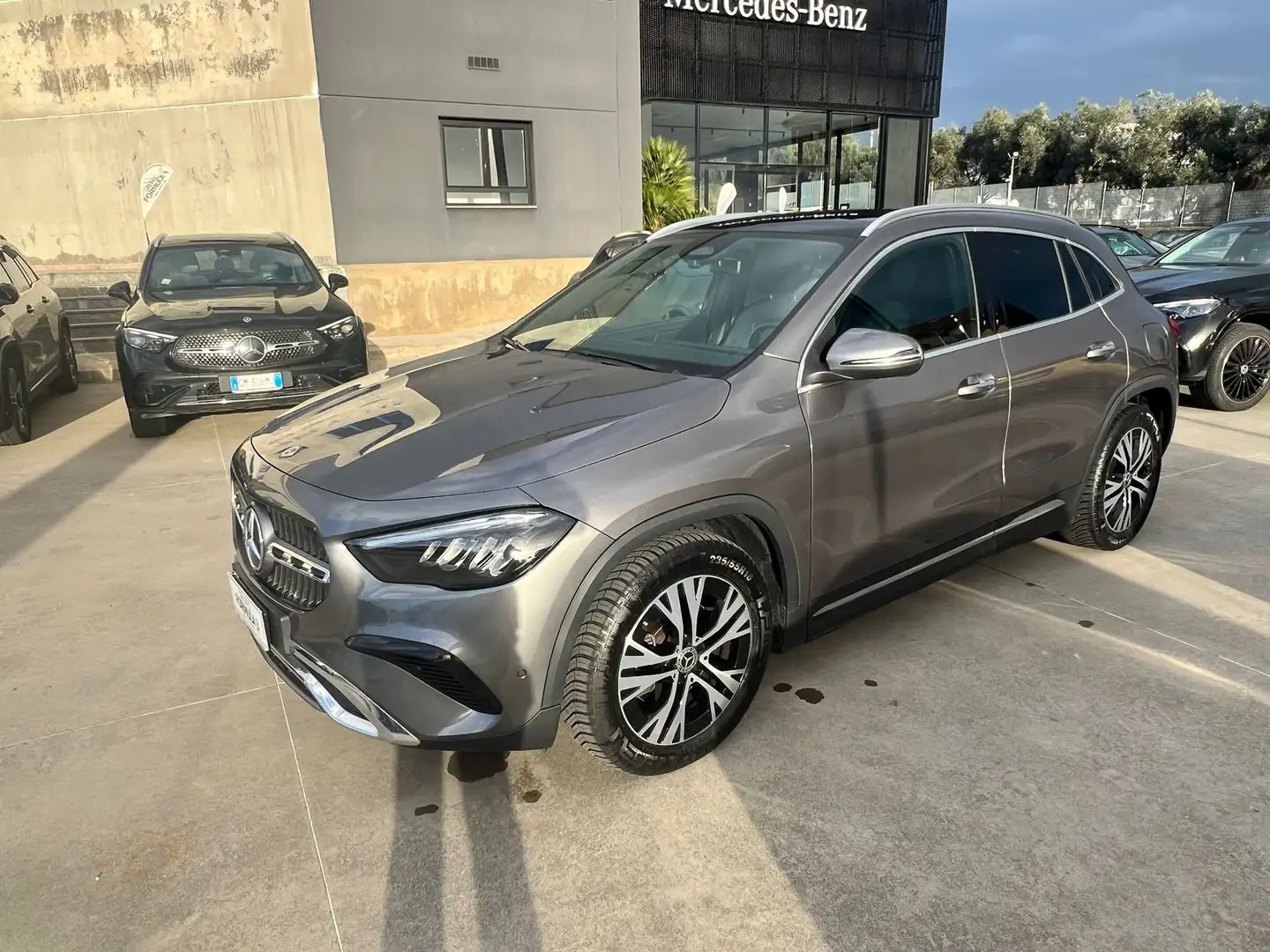 Mercedes-Benz GLA 200 GLA 200 d Automatic Progressive Advanced Plus Grigio - 1