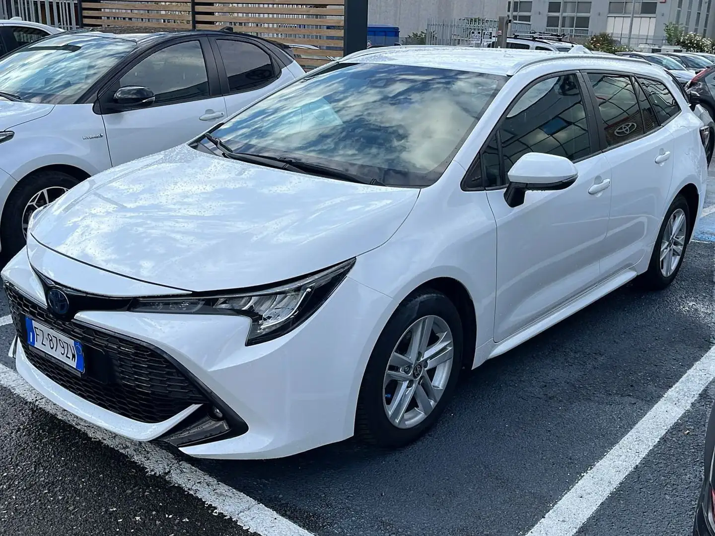 Toyota Corolla Corolla Touring Sports 1.8h Active cvt Bianco - 2