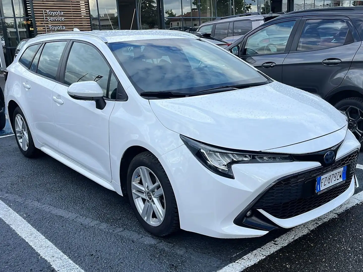 Toyota Corolla Corolla Touring Sports 1.8h Active cvt Bianco - 1