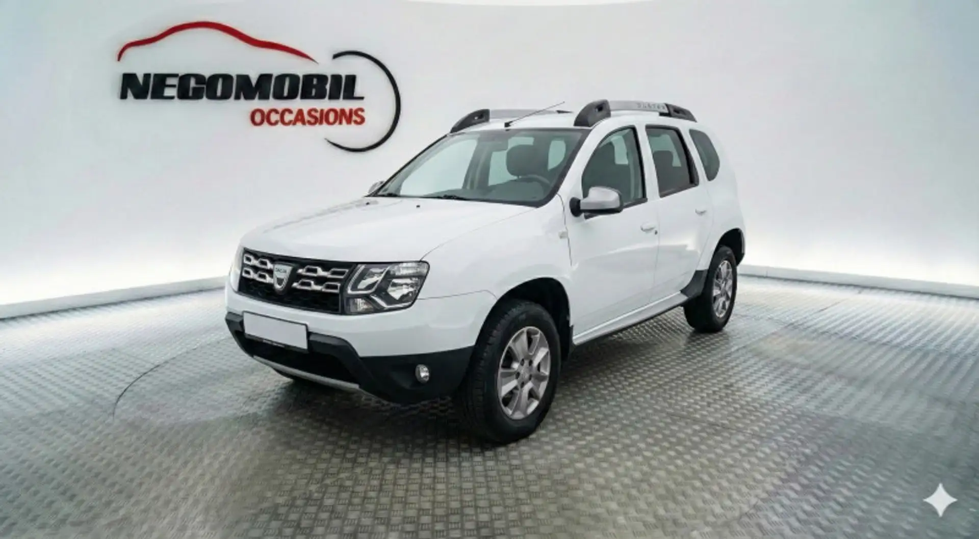 Dacia Duster 1.6 16V 105CH PRESTIGE 4X2 Blanc - 1