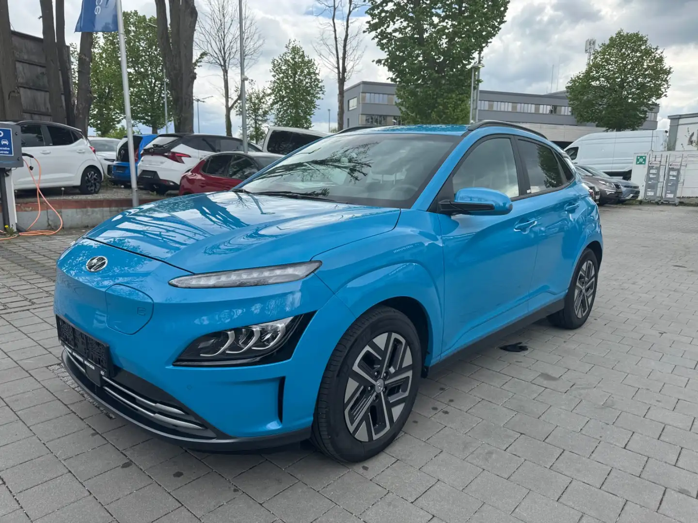 Hyundai KONA Trend Elektro WKR SpurH KlimaA Navi PDC ACC - 2