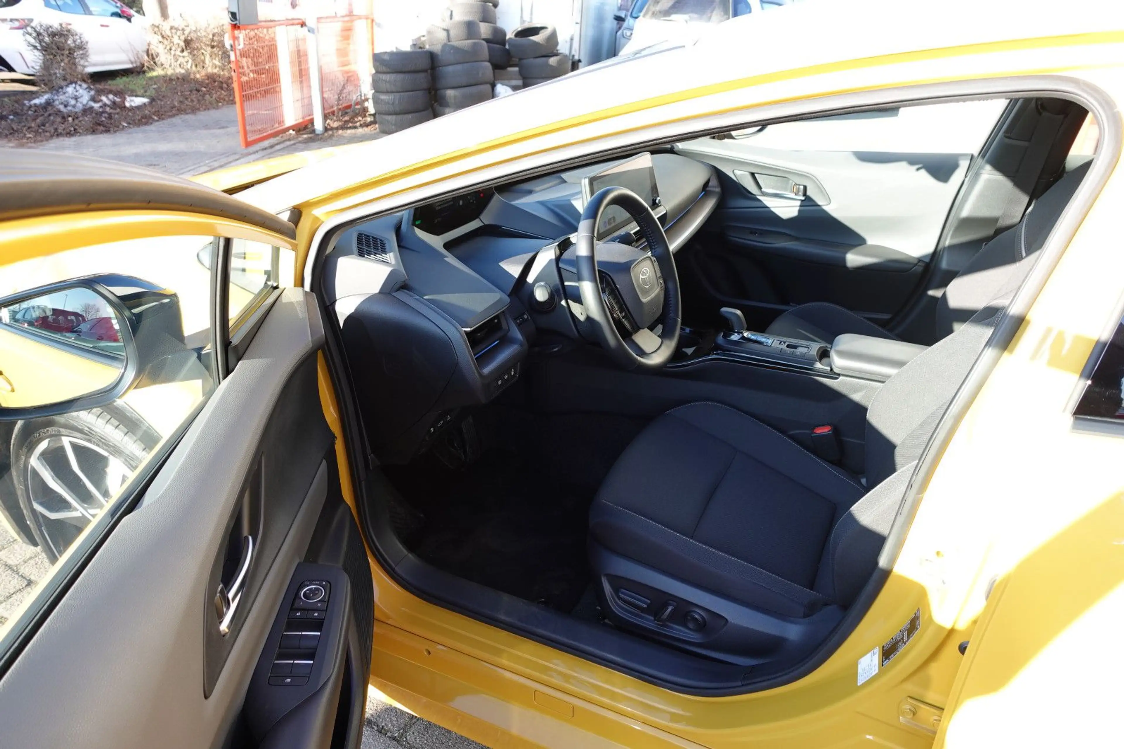 Toyota Prius 2.0l Plug-in Hybrid Executive 5J Garantie — photo 5
