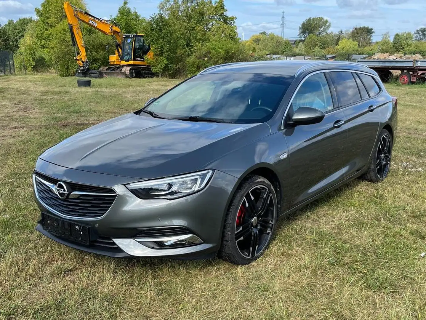 Opel Insignia Sports Tourer 1.5 Direct InjectionTurbo Edition Grau - 2