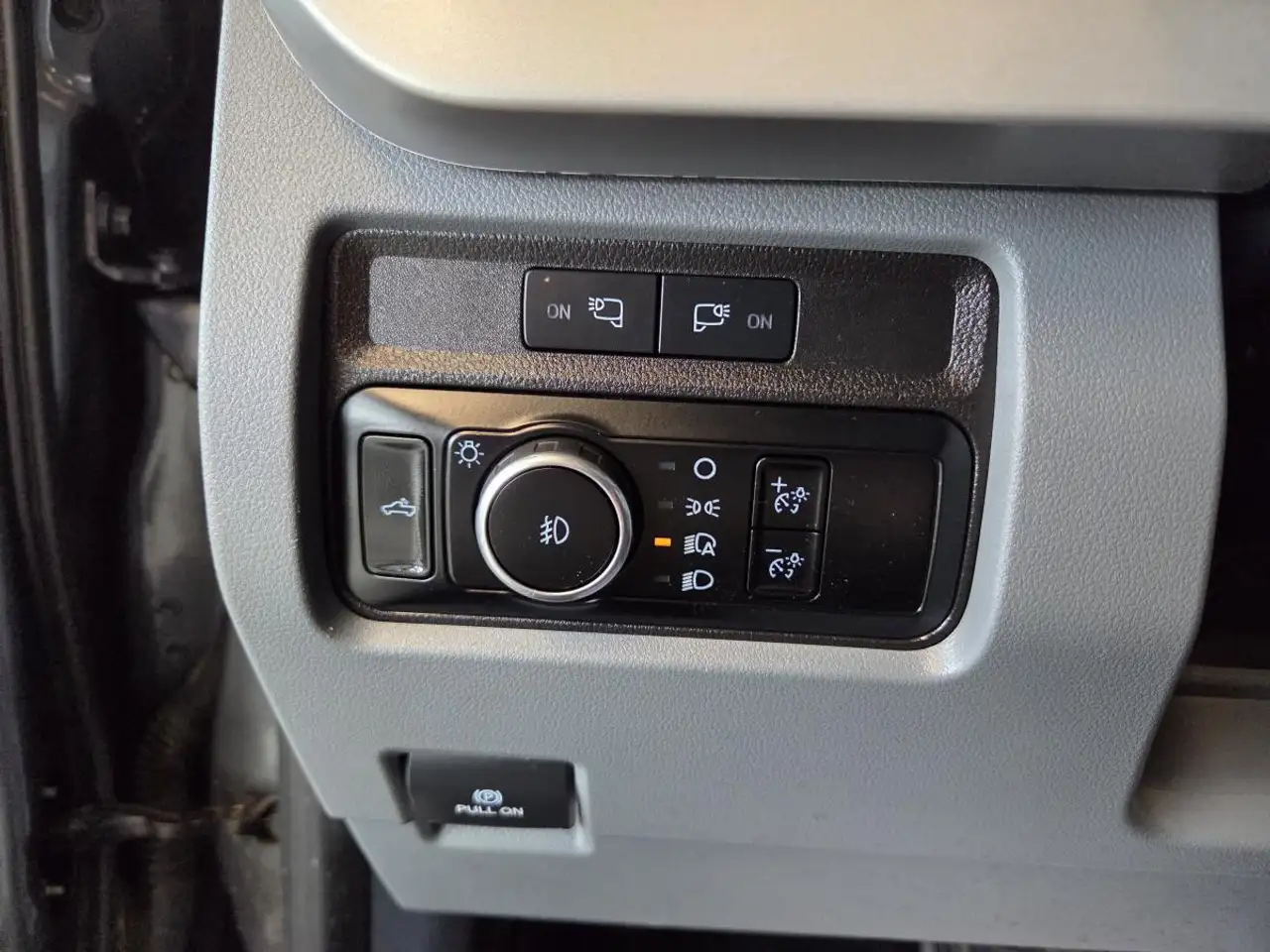Ford F 350 снимка Ford F 350