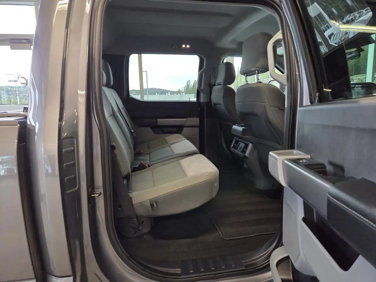 Ford F 350 снимка Ford F 350