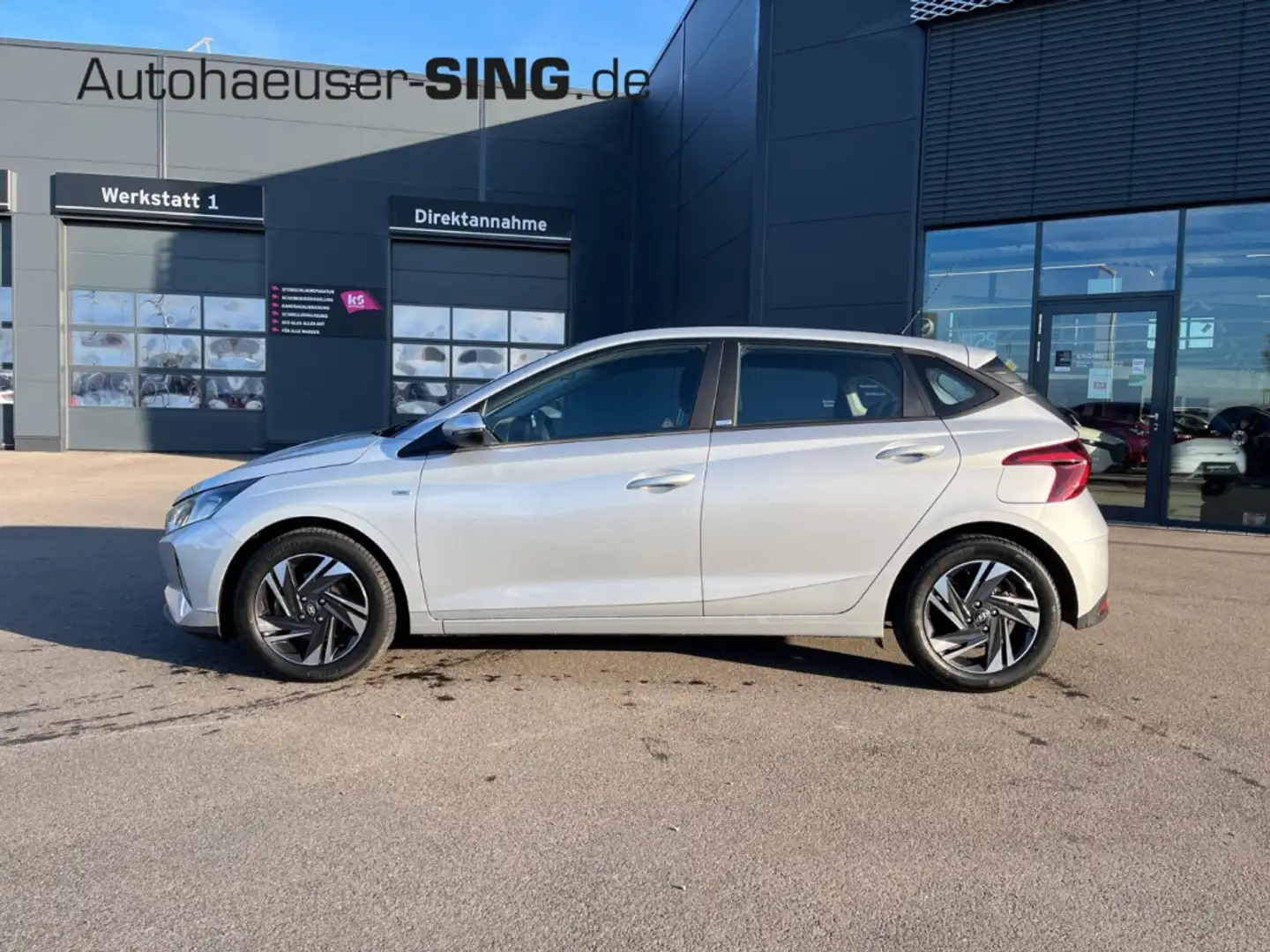 Hyundai i20 Select Mild-Hybrid Tempomat Spurhalteassi. Silber - 2