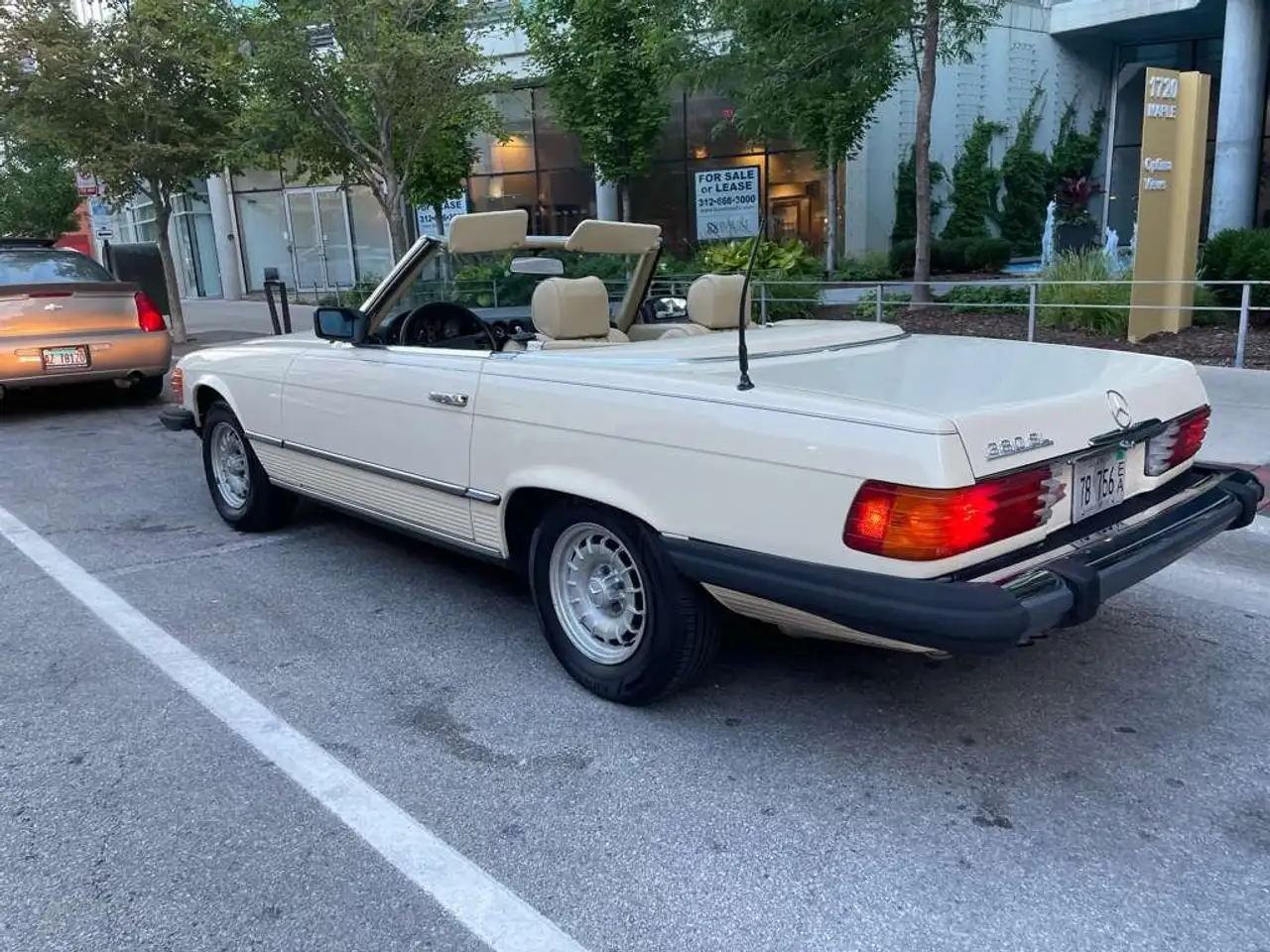 Mercedes-Benz SL 380, foto 4