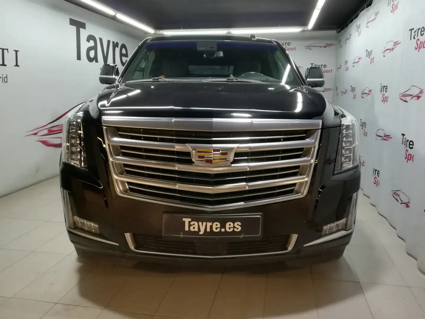 Cadillac Escalade Platinum - 2