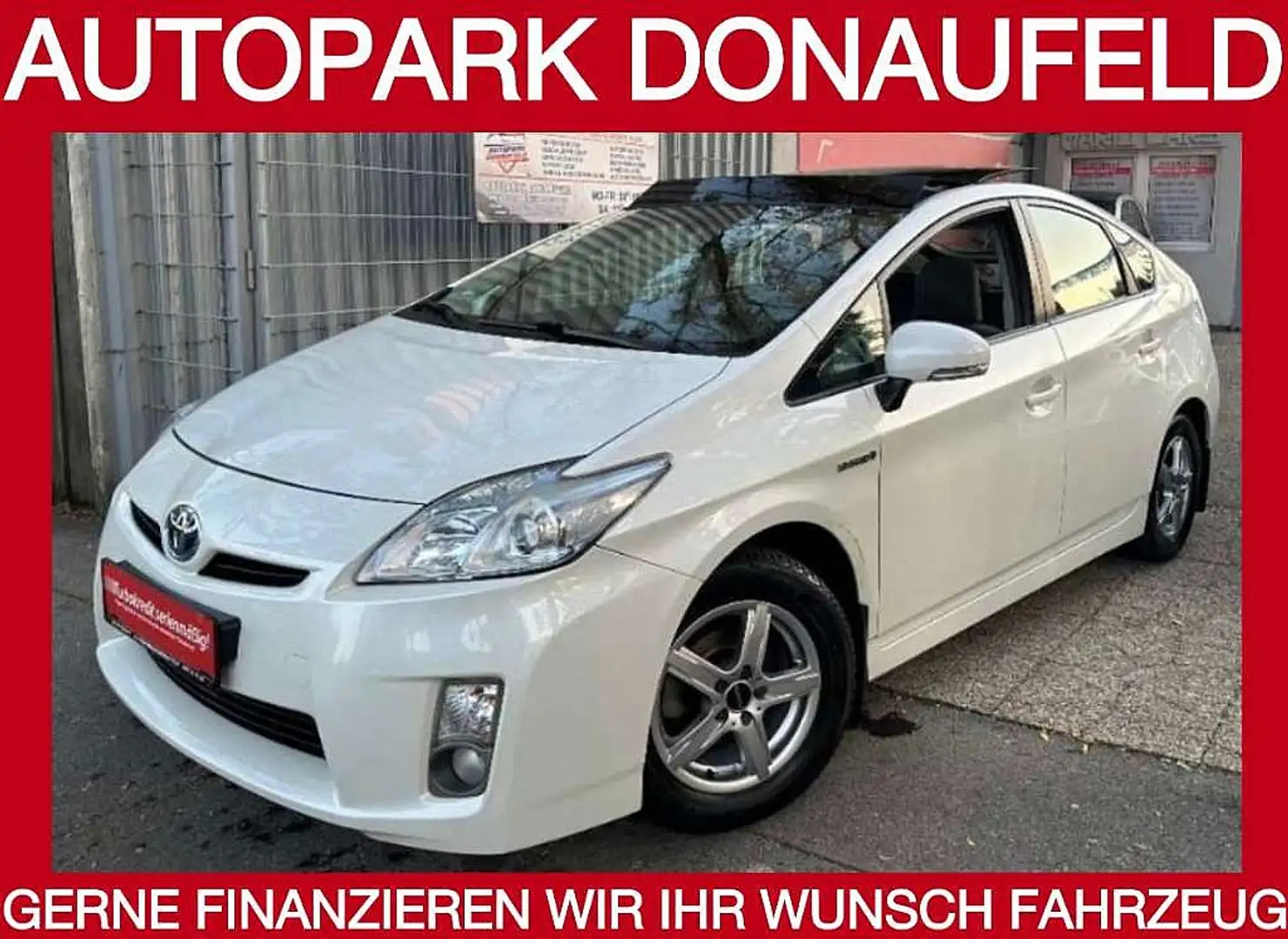 Toyota Prius 1,8 VVT-i Hybrid*ERSTBESITZ*PANORAMADACH*HEAD-U... Weiß - 1