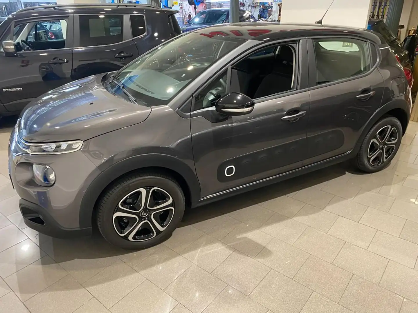 Citroen C3 PureTech 110 S&S EAT6 Max Grigio - 2