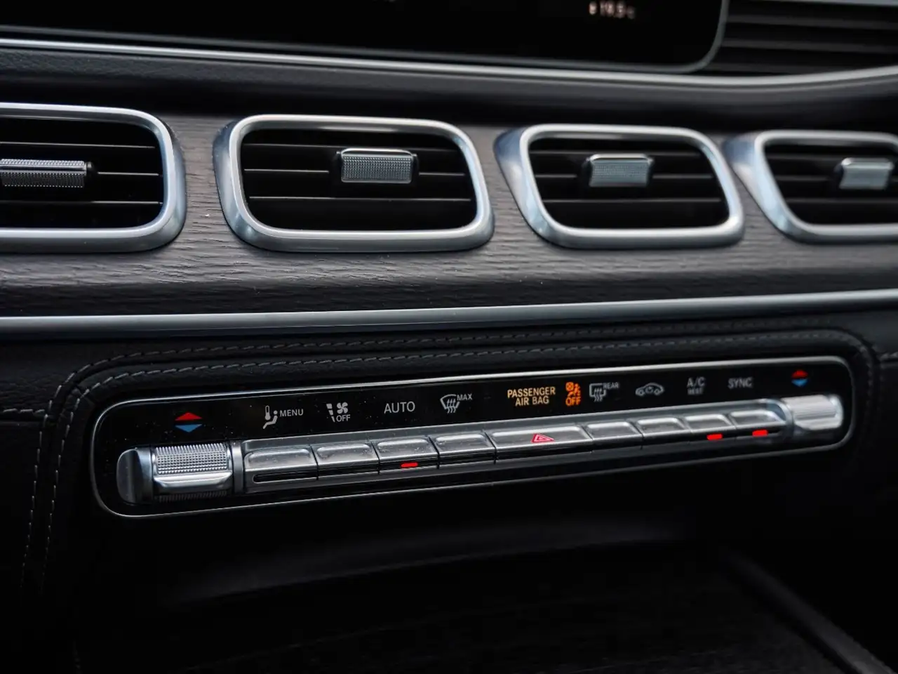 Mercedes-Benz GLS снимка Mercedes-Benz GLS