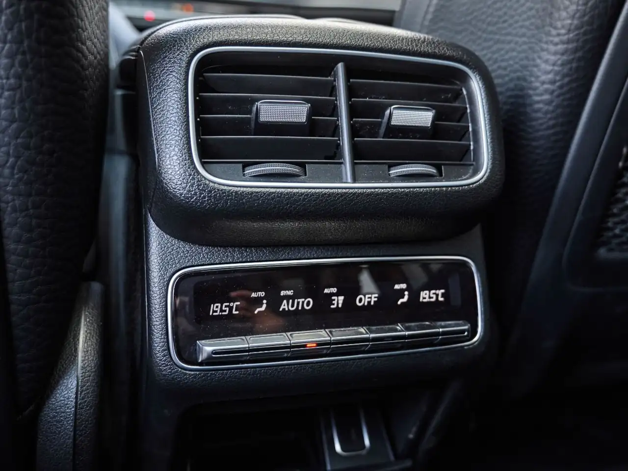 Mercedes-Benz GLS снимка Mercedes-Benz GLS