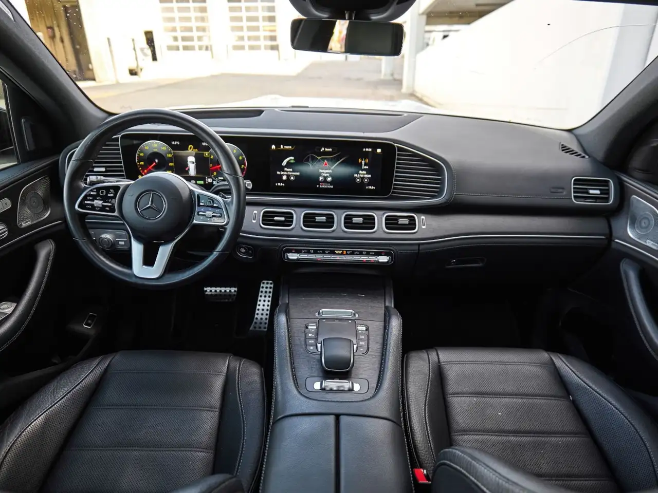 Mercedes-Benz GLS снимка Mercedes-Benz GLS