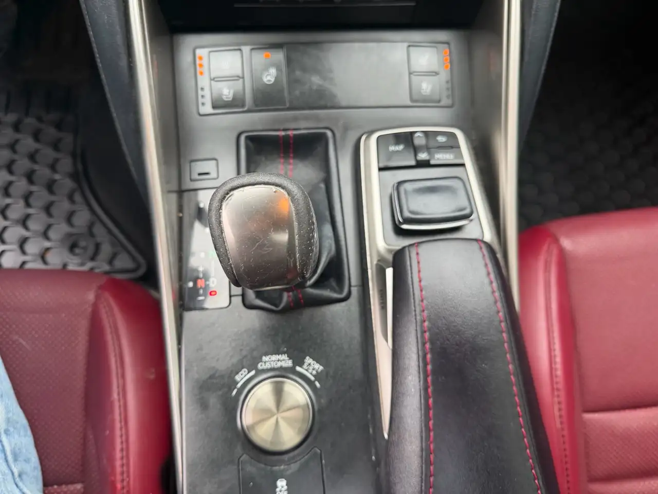 Lexus IS photo Lexus IS