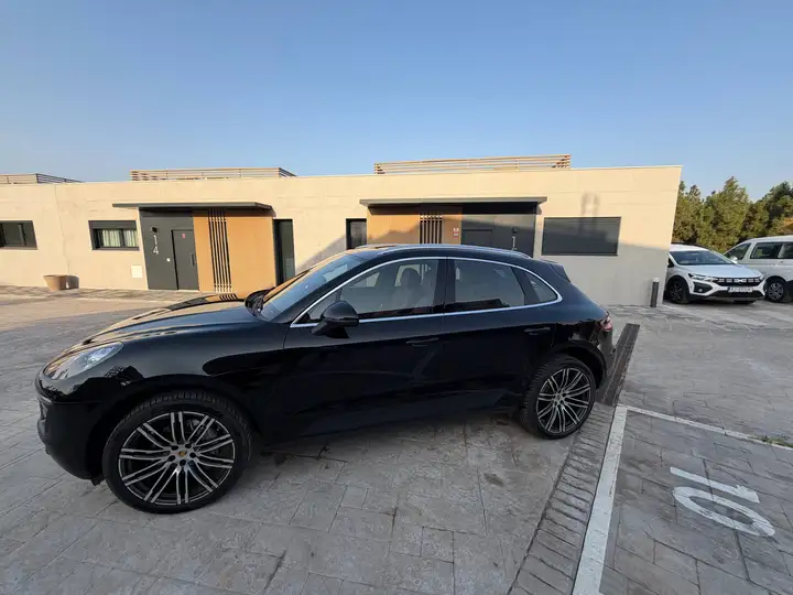 Porsche Macan S 2015