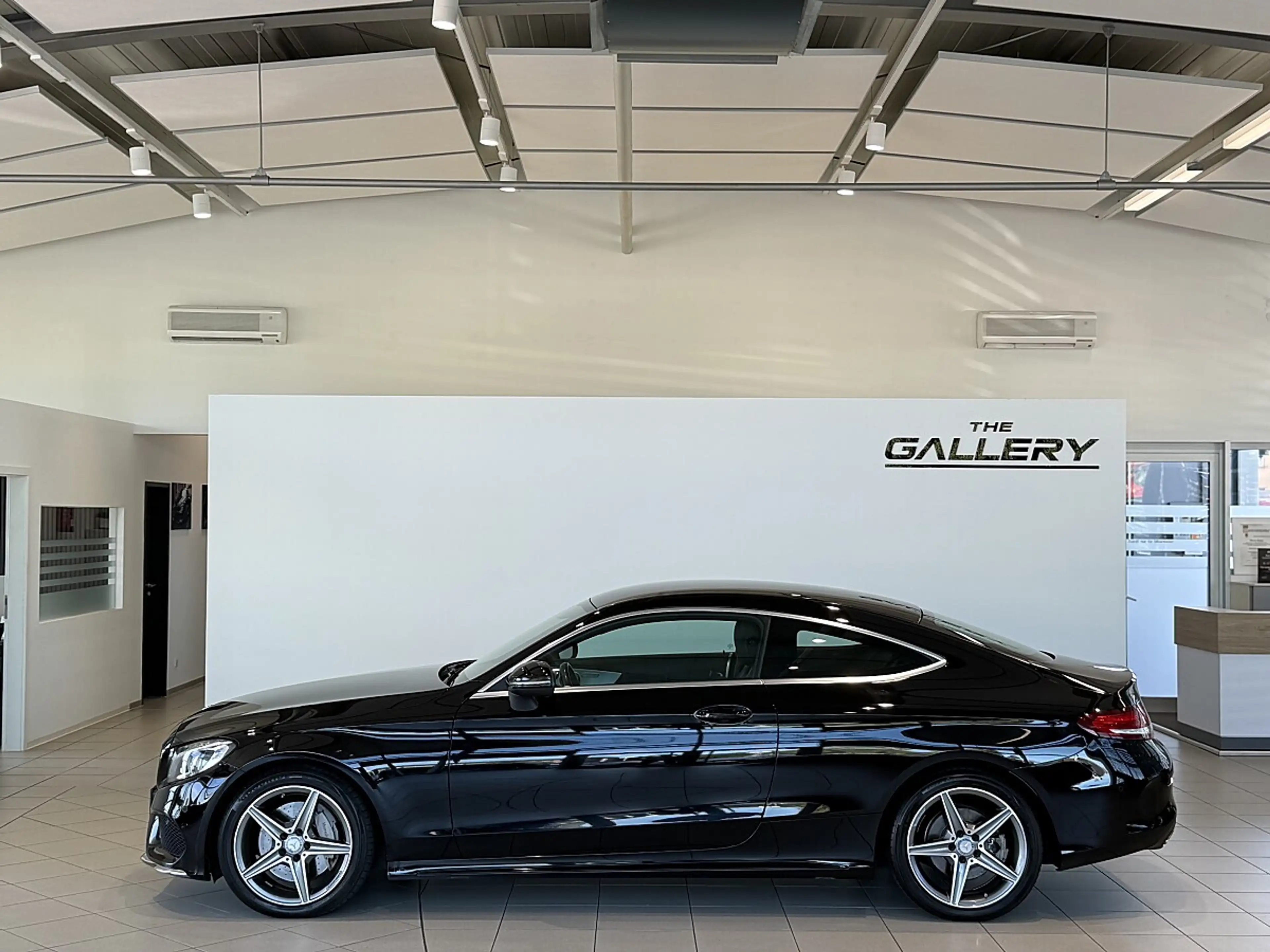 Mercedes-Benz C 250 d Coupe AMG-Line Aut.*Ambiente*Burmester*Kamera — photo 8