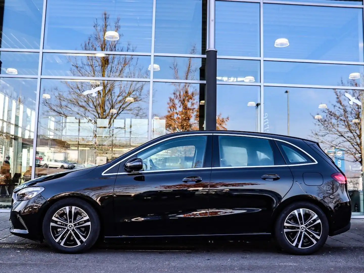 Mercedes-Benz B 200 Progressive Advanced Winterpaket/Kamera Schwarz - 2