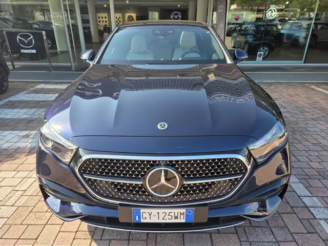 Mercedes-Benz E 220 Classe E- W214 Berlina d AMG Line Premium auto
