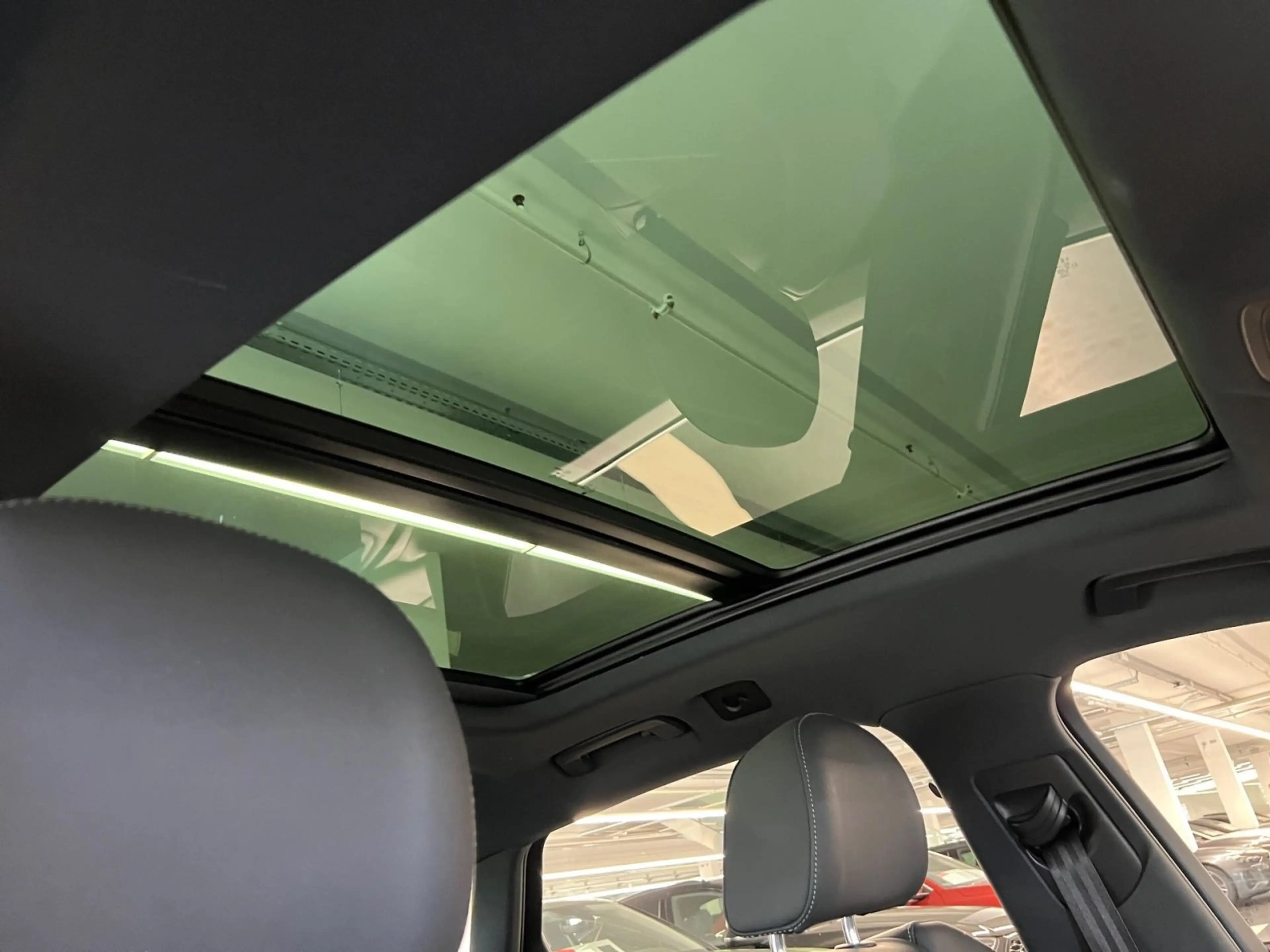 Audi Q8 e-tron 55 quattro Advanced VirtualCockpit+ B& — photo 14