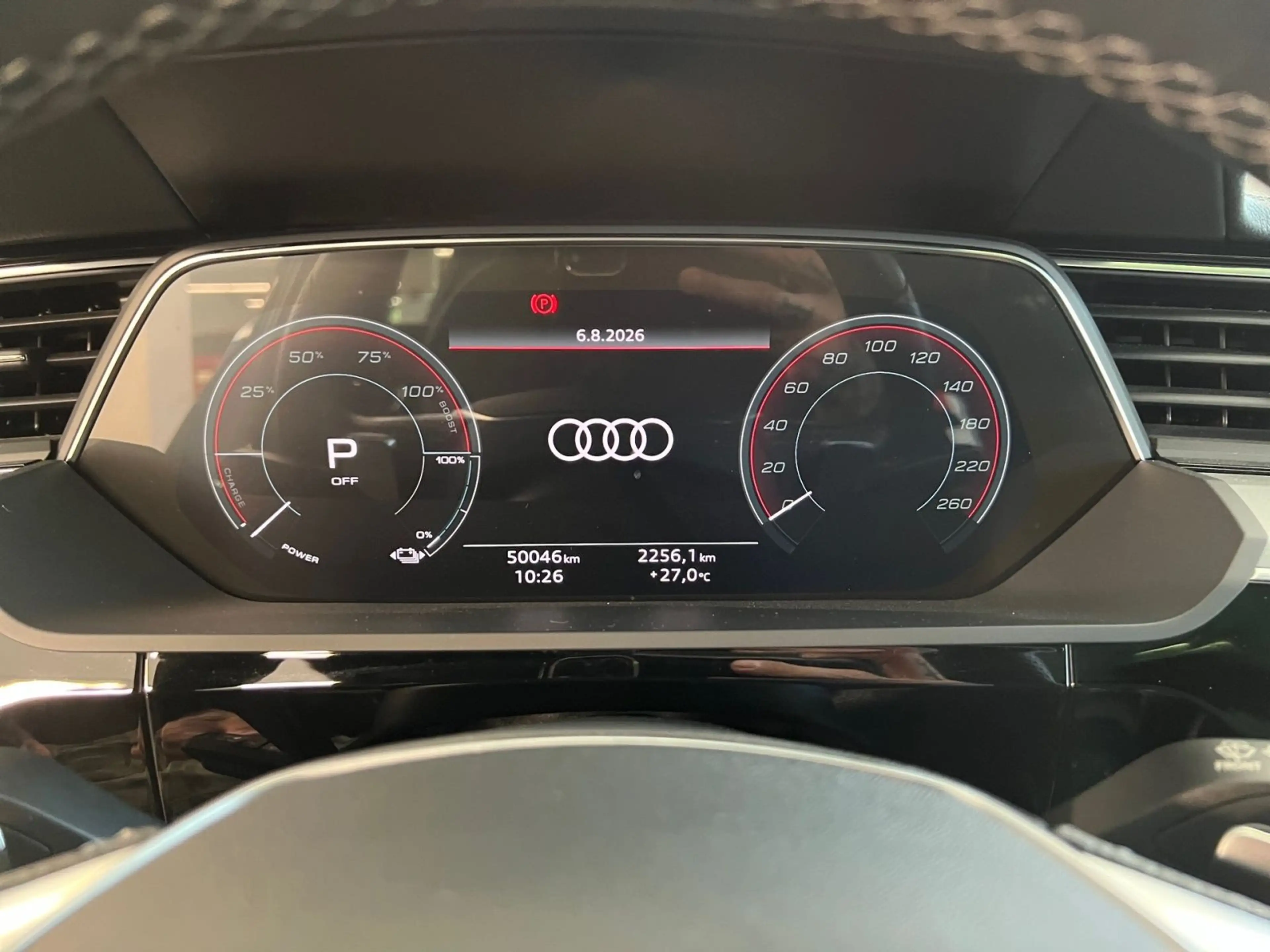 Audi Q8 e-tron 55 quattro Advanced VirtualCockpit+ B& — photo 9