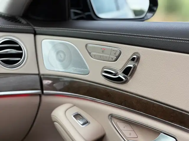 Mercedes-Benz S Class view 23