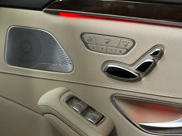 Mercedes-Benz S Class view 22