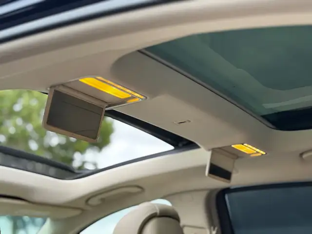 Mercedes-Benz S Class view 26