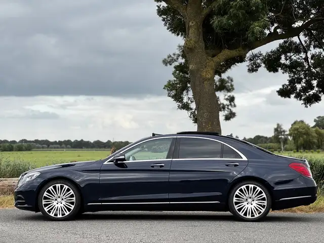Mercedes-Benz S Class view 2