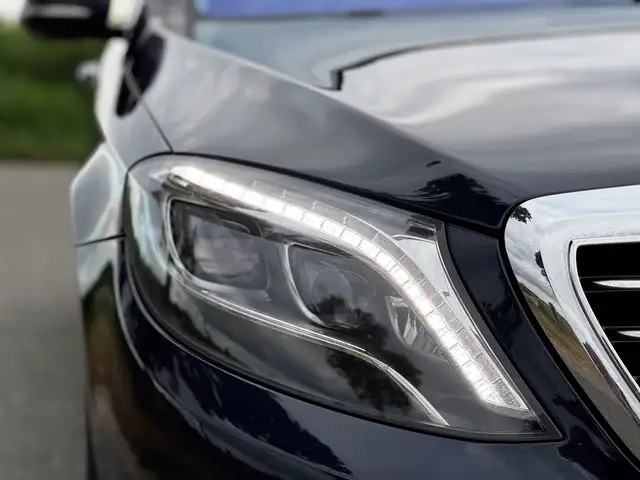 Mercedes-Benz S Class view 10